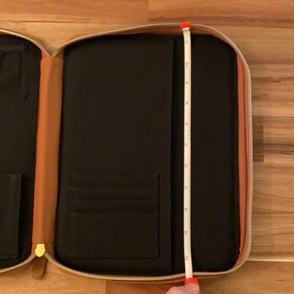 📦 Heyday Tablet Sleeve Brown - Picture 7 of 13